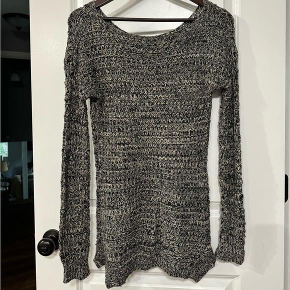 Ruby Moon small long sleeve brown/black and cream knit sweater. - Picture 2 of 4